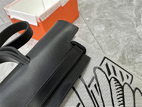 Her.mes Herbag 31 Canvas and Calfskin With Printing