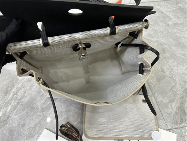 Her.mes Herbag 31 Canvas and Calfskin