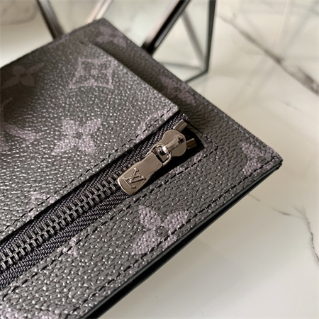 L.V Card Holder Monogram Eclipse Canvas M60378