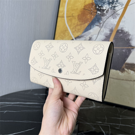 L.V IRIS Wallet Monogram Leather Cream M60143