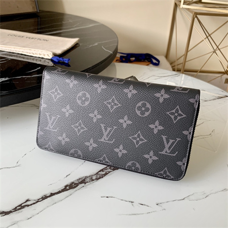 LV  Zippy Organiser In Monogram Eclipse M62581