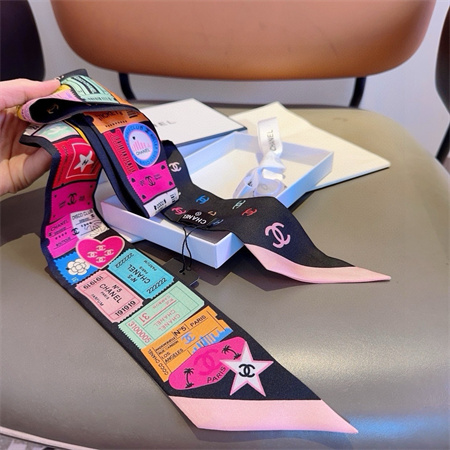 Chanel Twilly 100% Silk 32000