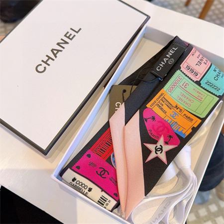 Chanel Twilly 100% Silk 32000