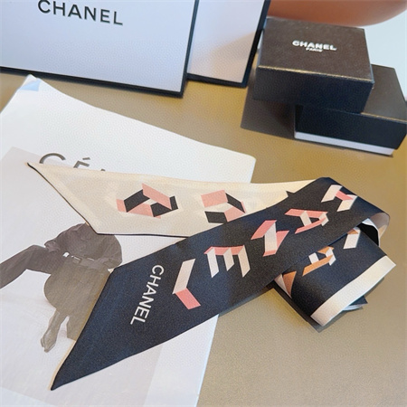 Chanel Twilly 100% Silk 32005