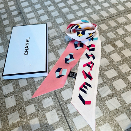 Chanel Twilly 100% Silk 32006