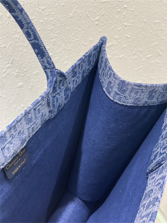 CD Large Book Tote Blue Denim Dior  Oblique Jacquard