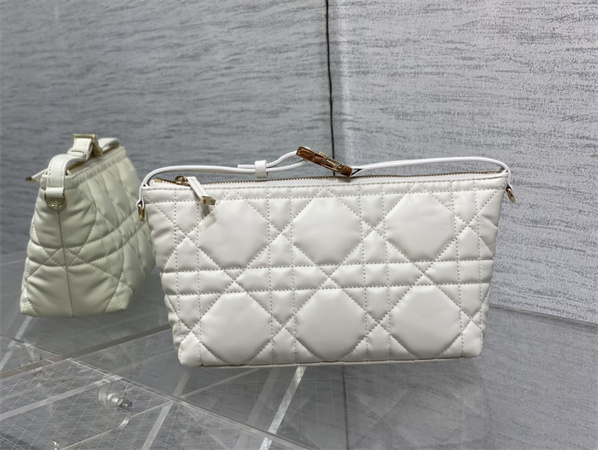 CD Medium DiorTravel Nomad Pouch Latte Macrocannage Calfskin