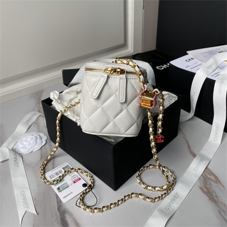 Chanel Vanity Case Lambskin Enamel & Gold-Tone Metal White AP3940