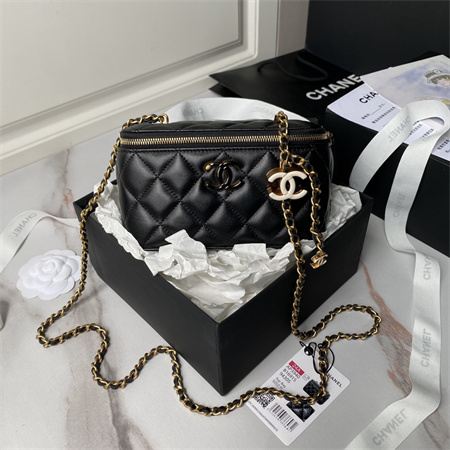 Chanel Vanity Case Lambskin Enamel & Gold-Tone Metal White AP3940