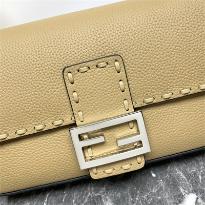 Fen.di BaguetteSelleria bag with 612 hand-sewn topstitches