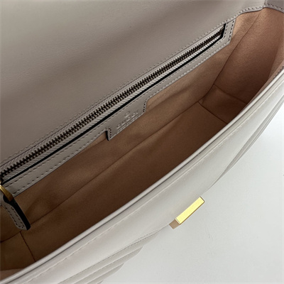 Gu.cci GG Marmont Medium Shoulder Bag Grey 443497