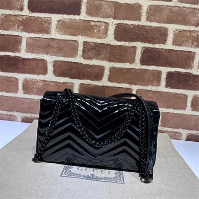 Gu.cci GG Marmont Medium Shoulder Bag Black Patent 443497