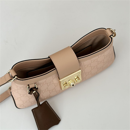 Gu.cci Padlock Small Shoulder Bag GG Supreme canvas  Dusty Pink 811705