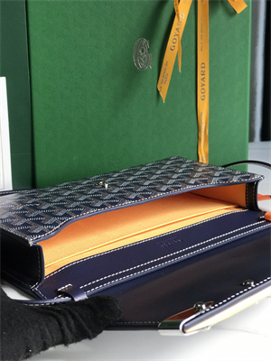 Goyard Monte-Carlo PM Clutch Goyardine Canvas & Cervon Calfskin