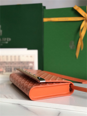 Goyard Monte-Carlo PM Clutch Goyardine Canvas & Cervon Calfskin