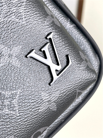 L.V Avenue Slingbag PM Monogram Eclipse coated canvas M47137