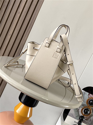 Mini Hammock drawstring in classic calfskin