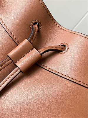 Mini Hammock drawstring in classic calfskin