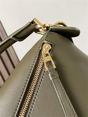 Loewe Small Puzzle Bag In Classic Calfskin