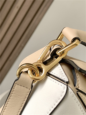 Loewe Small Puzzle Bag In Classic Calfskin