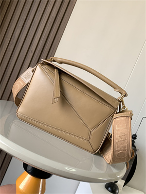 Loewe Small Puzzle Bag In Classic Calfskin