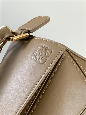 Loewe Small Puzzle Bag In Classic Calfskin