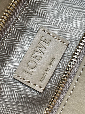 Loewe Small Puzzle Bag In Classic Calfskin