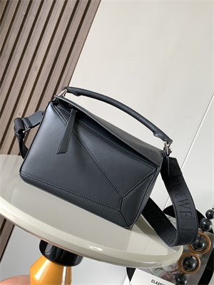 Loewe Small Puzzle Bag In Classic Calfskin