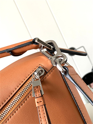 Loewe Small Puzzle Bag In Classic Calfskin