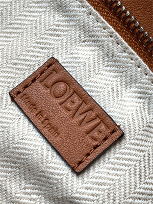 Loewe Small Puzzle Bag In Classic Calfskin