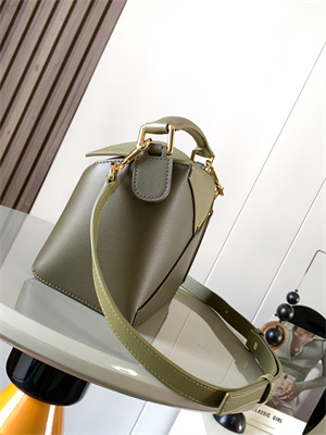 Loewe Small Puzzle Bag In Classic Calfskin