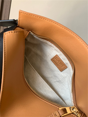 Loewe Small Puzzle Bag In Classic Calfskin