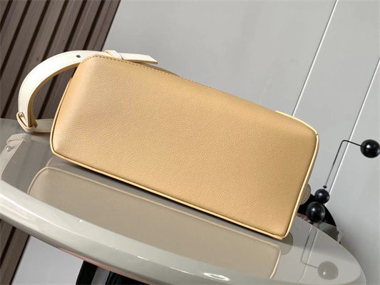 Loewe Small Puzzle Bag In Classic Calfskin