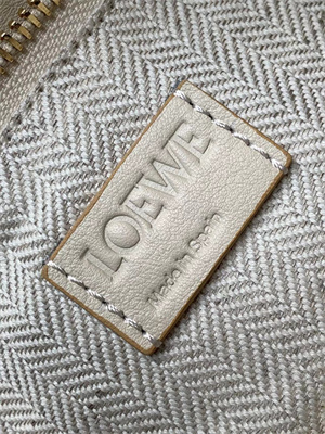 Loewe Small Puzzle Bag In Classic Calfskin