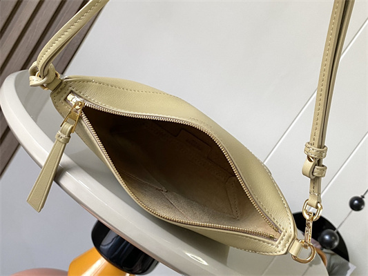 Loewe Puzzle Fold Pouch In Shinny Nappa Calfskin