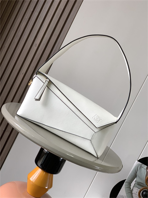 Loewe Puzzle Hobo Bag In Classic Calfskin