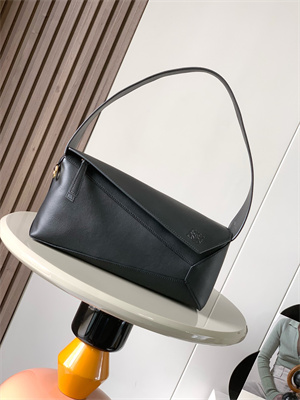 Loewe Puzzle Hobo Bag In Classic Calfskin