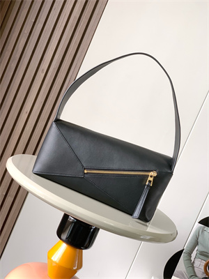 Loewe Puzzle Hobo Bag In Classic Calfskin