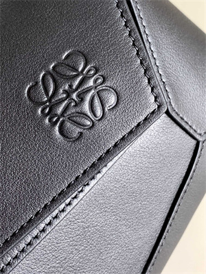 Loewe Puzzle Hobo Bag In Classic Calfskin