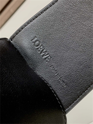 Loewe Puzzle Hobo Bag In Classic Calfskin