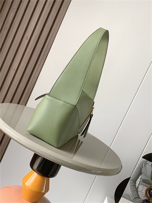 Loewe Puzzle Hobo Bag In Classic Calfskin