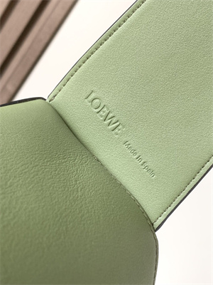 Loewe Puzzle Hobo Bag In Classic Calfskin