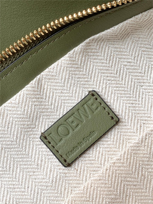 Loewe Puzzle Hobo Bag In Classic Calfskin