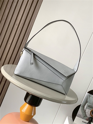 Loewe Puzzle Hobo Bag In Classic Calfskin