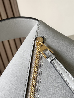 Loewe Puzzle Hobo Bag In Classic Calfskin