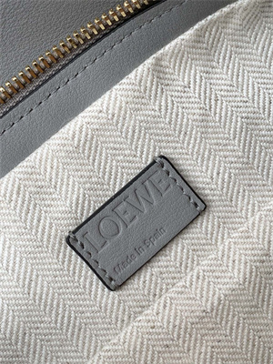 Loewe Puzzle Hobo Bag In Classic Calfskin