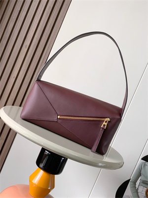 Loewe Puzzle Hobo Bag In Classic Calfskin