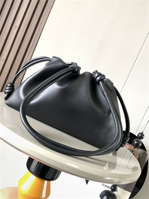 Loewe Medium Flamenco Purse in  Mellow nappa Lambskin