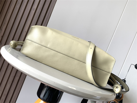 Loewe Medium Flamenco clutch in nappa calfskin