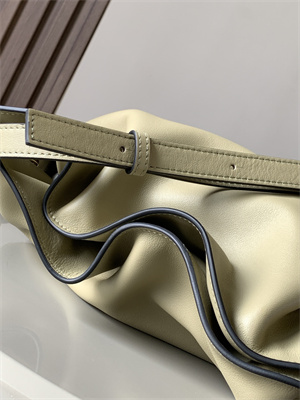 Loewe Medium Flamenco clutch in nappa calfskin